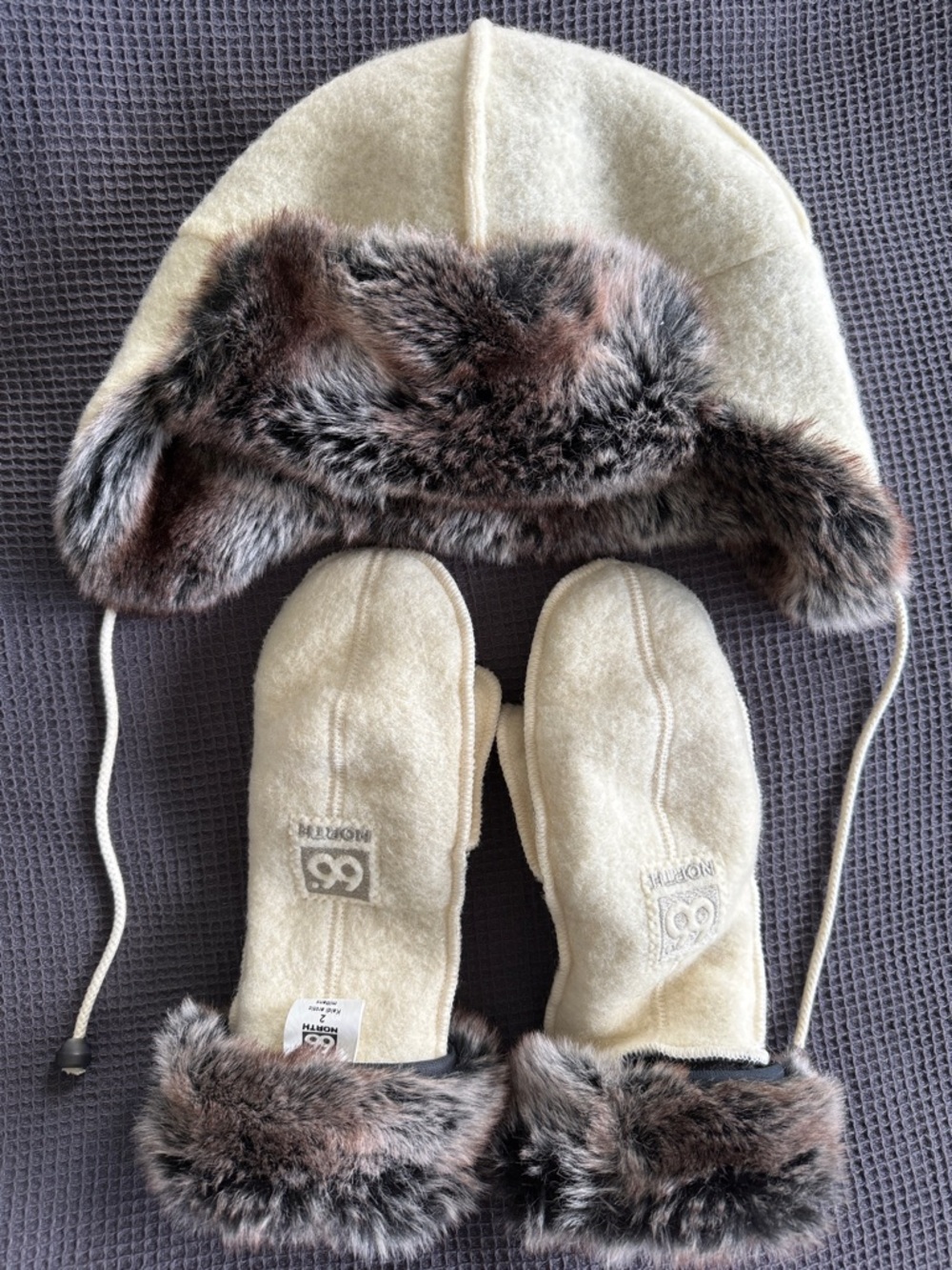 66 North Kaldi Arctic hat and mittens set